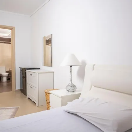 Alpha - Beachfront, Steps From Agistri, Da Noi And Blue Carpet