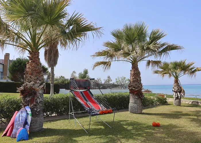 빌라 Alpha - Beachfront, Steps From Agistri, Da Noi And Blue Carpet *