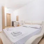 Alpha - Beachfront, Steps From Agistri, Da Noi And Blue Carpet 别墅 佩科霍里