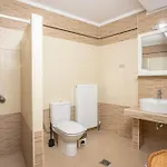 Alpha - Beachfront, Steps From Agistri, Da Noi And Blue Carpet 别墅 *