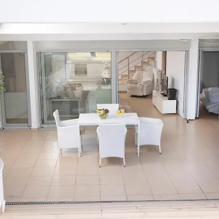 Alpha - Beachfront, Steps From Mamalouka And Blue Carpet Villa Pefkochori