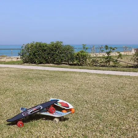 Alpha - Beachfront, Steps From Agistri, Da Noi And Blue Carpet פפקוהורי