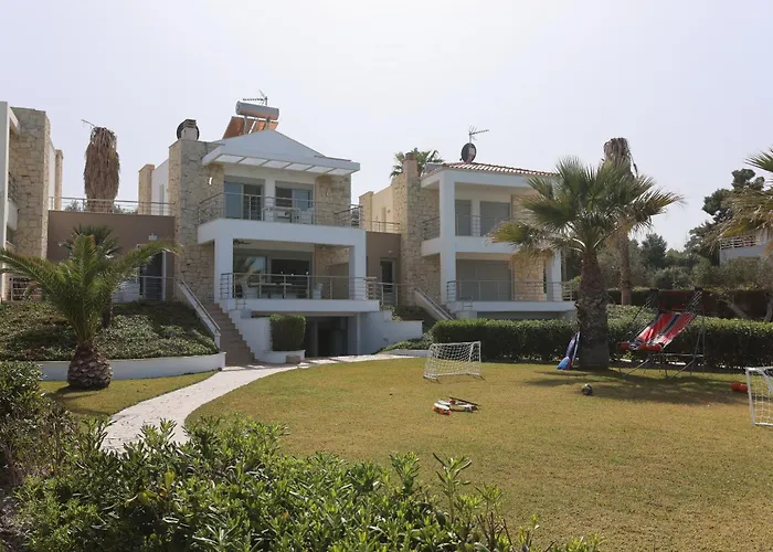 Alpha - Beachfront, Steps From Agistri, Da Noi And Blue Carpet Pefkochori