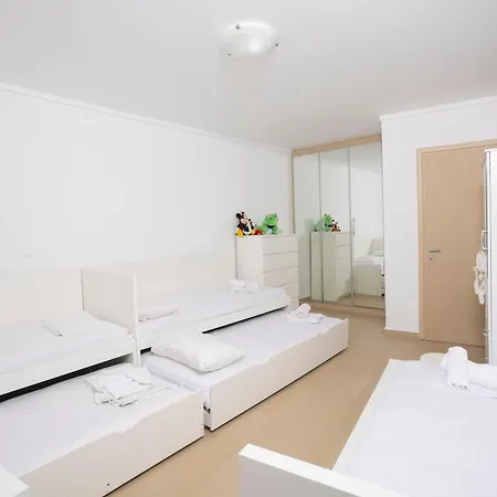 Villa Alpha - Beachfront, Steps From Agistri, Da Noi And Blue Carpet Pefkochori