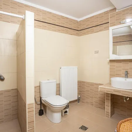 Alpha - Beachfront, Steps From Agistri, Da Noi And Blue Carpet Villa *