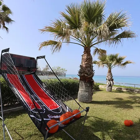 Alpha - Beachfront, Steps From Agistri, Da Noi And Blue Carpet Villa