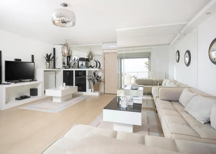 Alpha - Beachfront, Steps From Agistri, Da Noi And Blue Carpet Vila Pefkochori