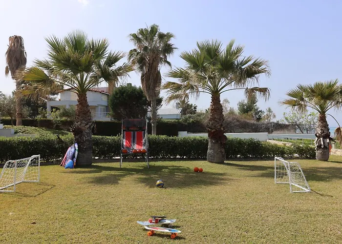 Alpha - Beachfront, Steps From Agistri, Da Noi And Blue Carpet * Pefkochori